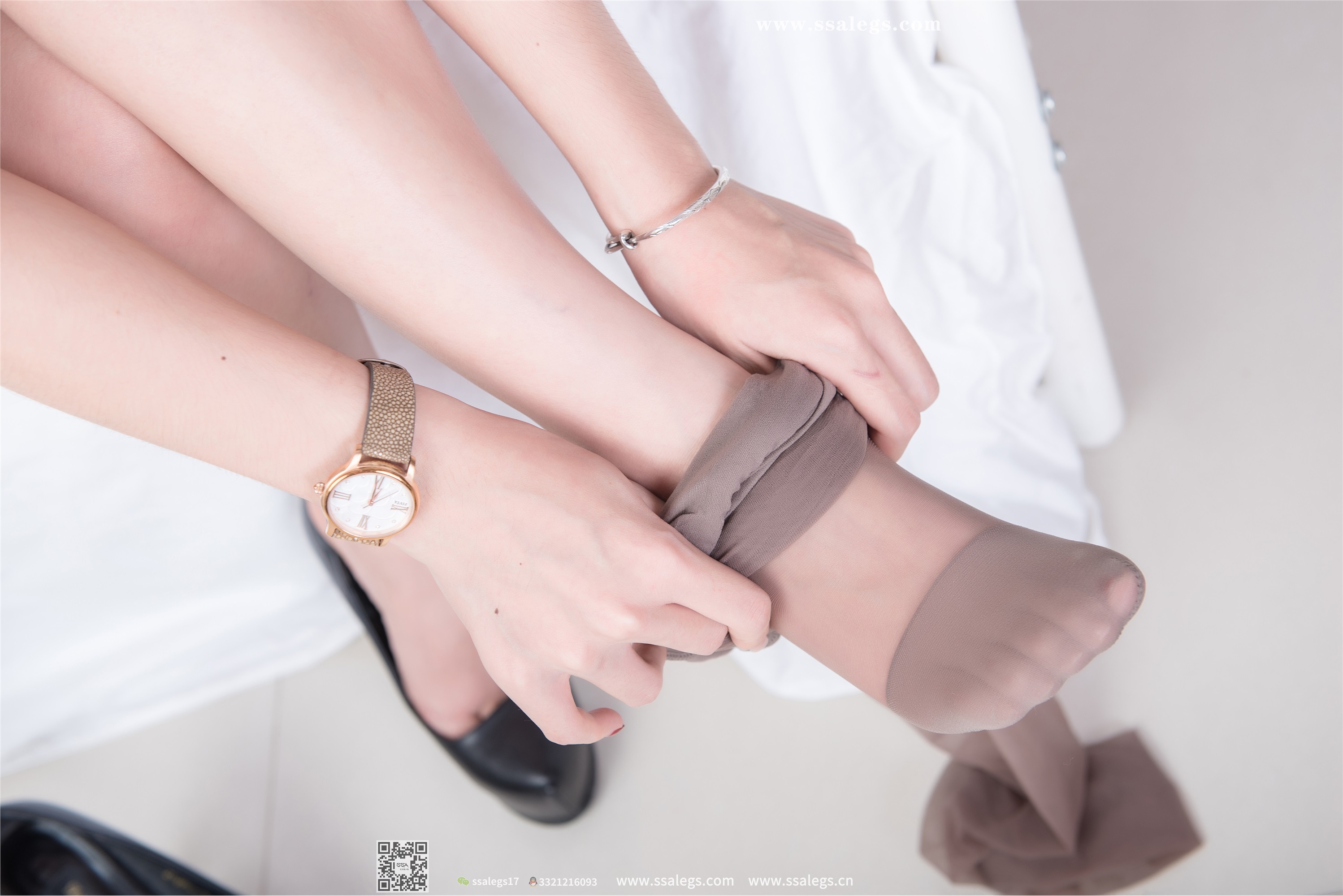 SSA丝社 NO.021 混血美女芷沫浪漫咖啡色丝袜街拍